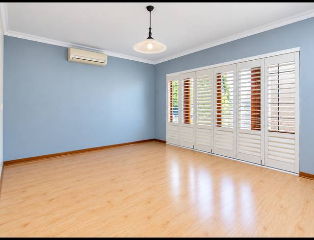 5 BEDROOM FREEHOLD FOR SALE IN FAERIE GLEN